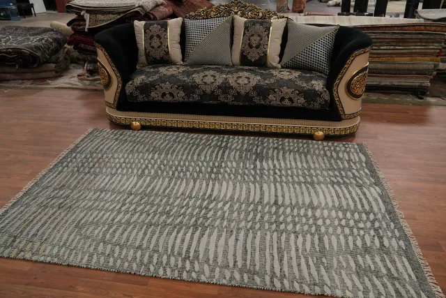 https://image-static-obj.rugsource.com/small/153531_3014272_739ac752.jpeg