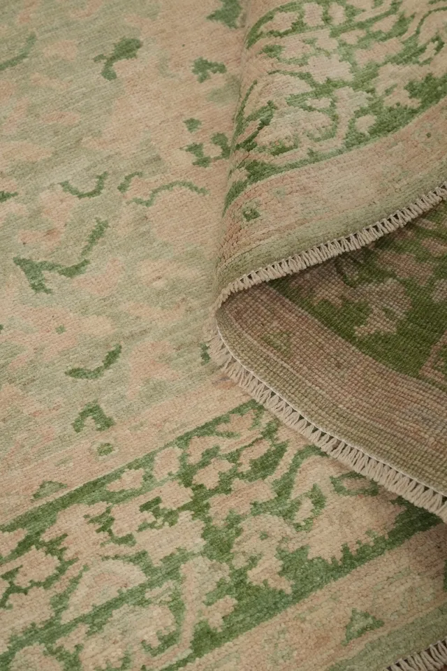 https://image-static-obj.rugsource.com/small/154099_3021541_9de5feb6.jpeg