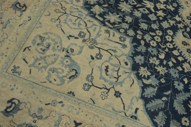 https://image-static-obj.rugsource.com/small/154165_3023540_6fbc24c1.jpeg