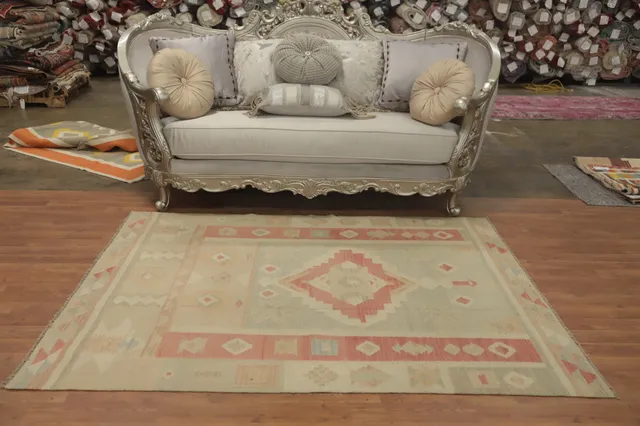 https://image-static-obj.rugsource.com/small/154660_3027123_671488e4.jpeg