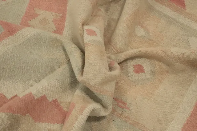 https://image-static-obj.rugsource.com/small/154660_3027133_d3275fb4.jpeg