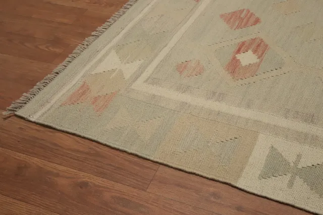 https://image-static-obj.rugsource.com/small/154675_3031529_c7810ce2.jpeg