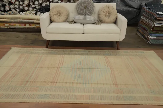 https://image-static-obj.rugsource.com/small/154875_3050574_53a9c746.jpeg