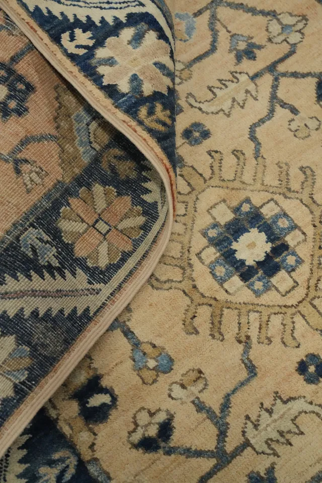 https://image-static-obj.rugsource.com/small/154926_3030769_3683e0e1.jpeg