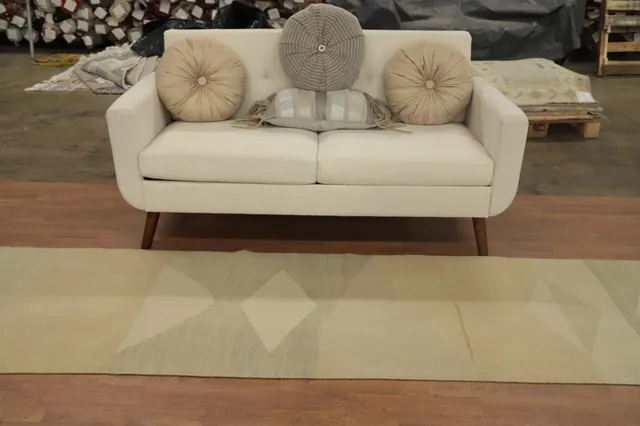 https://image-static-obj.rugsource.com/small/155061_3062453_c032a800.jpeg
