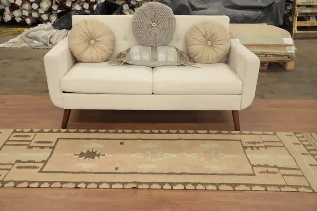 https://image-static-obj.rugsource.com/small/155079_3062669_ef325c6f.jpeg