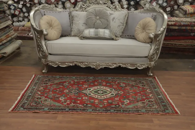 https://image-static-obj.rugsource.com/small/155561_3036268_c35ef33c.jpeg