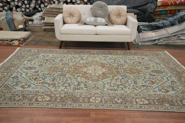 https://image-static-obj.rugsource.com/small/156380_3044519_0673930f.jpeg