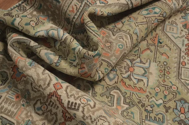 https://image-static-obj.rugsource.com/small/156382_3044133_14e537f1.jpeg