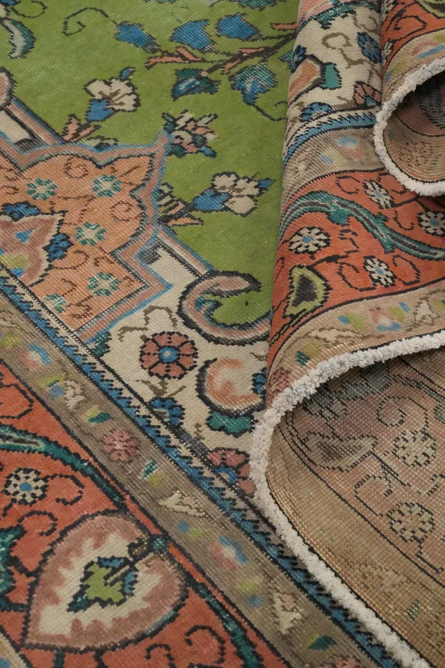 https://image-static-obj.rugsource.com/small/156419_3044221_6baba4bb.jpeg