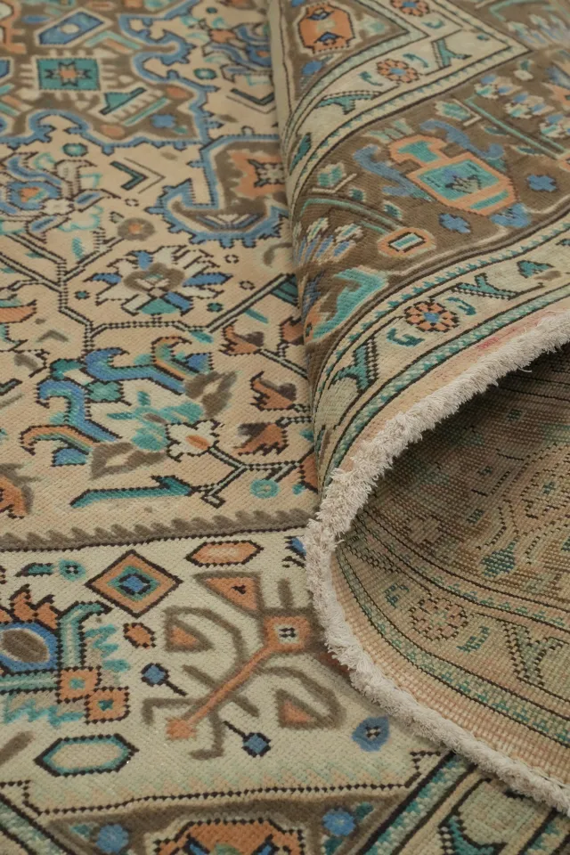 https://image-static-obj.rugsource.com/small/156420_3044239_38e17ae0.jpeg