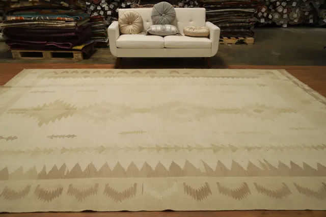 https://image-static-obj.rugsource.com/small/157232_3084744_12dc5d3a.jpeg