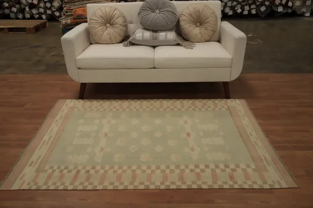 https://image-static-obj.rugsource.com/small/157271_3079485_9d2d96c8.jpeg
