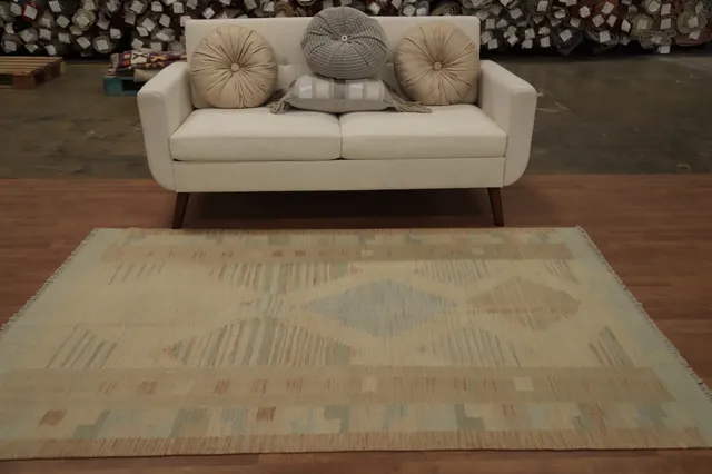 https://image-static-obj.rugsource.com/small/157431_3079004_ccf5e25e.jpeg