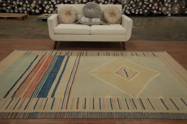 https://image-static-obj.rugsource.com/small/157436_3079059_cfb68412.jpeg