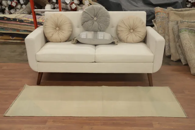 https://image-static-obj.rugsource.com/small/157548_3057432_9405c6b1.jpeg