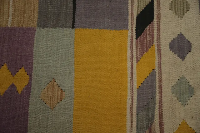 https://image-static-obj.rugsource.com/small/157603_3075804_ff975b2a.jpeg