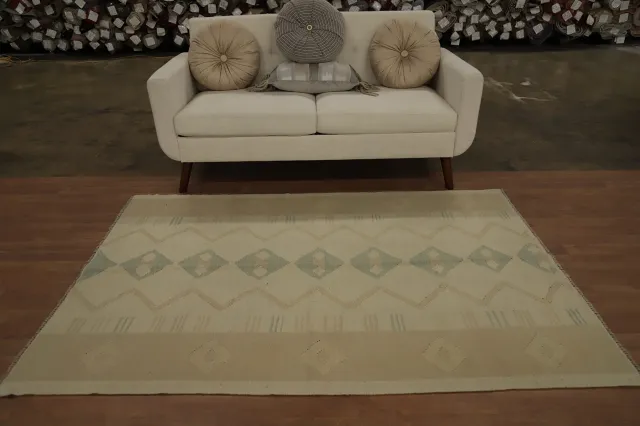 https://image-static-obj.rugsource.com/small/157604_3075814_e1c1478c.jpeg