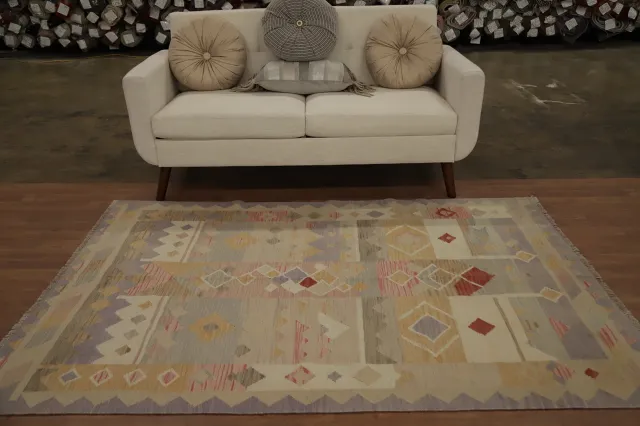 https://image-static-obj.rugsource.com/small/157647_3076218_9cec7924.jpeg