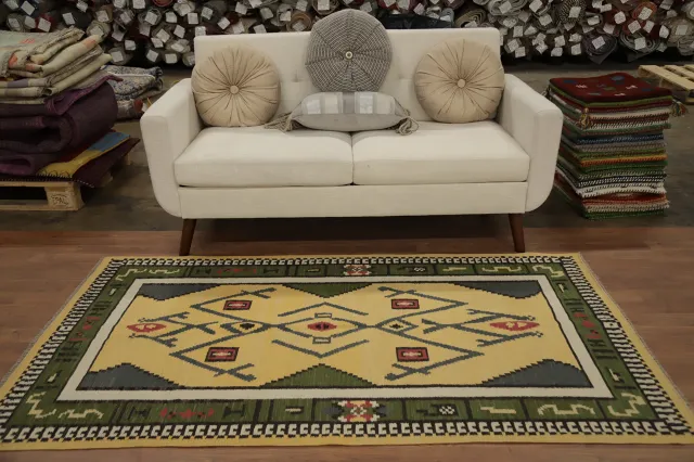 https://image-static-obj.rugsource.com/small/157659_3082744_ef228bb9.jpeg