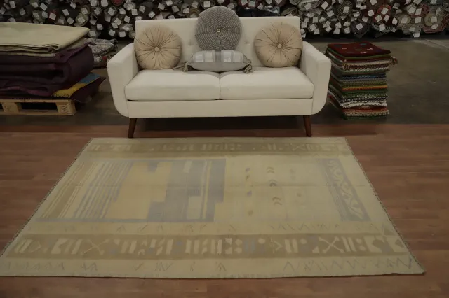https://image-static-obj.rugsource.com/small/157766_3082832_c1331550.jpeg