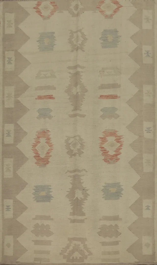 https://image-static-obj.rugsource.com/small/157770_3081287_5b617079.jpeg