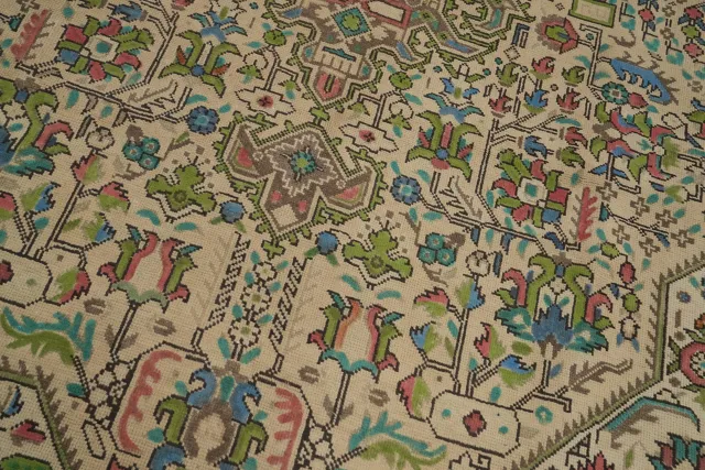 https://image-static-obj.rugsource.com/small/158075_3065271_513af659.jpeg