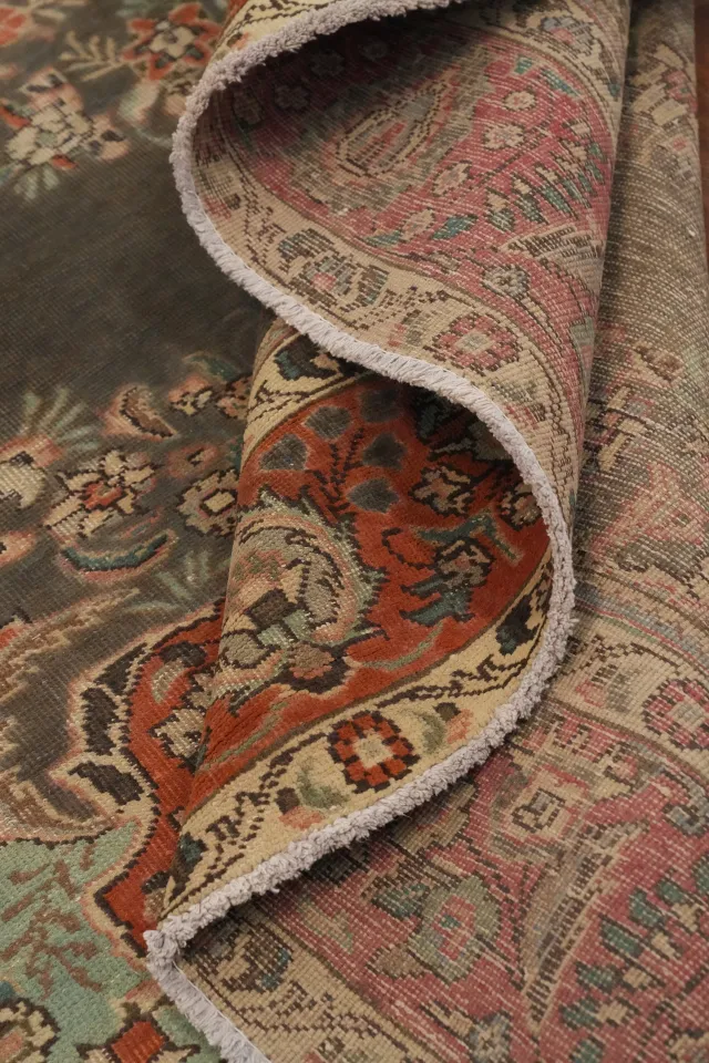 https://image-static-obj.rugsource.com/small/158452_3073191_ac6ae1fc.jpeg