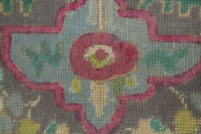 https://image-static-obj.rugsource.com/small/158815_3077516_64bb33ce.jpeg