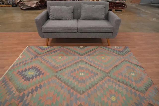 https://image-static-obj.rugsource.com/small/159182_3094930_128e1d94.jpeg