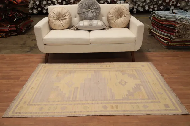 https://image-static-obj.rugsource.com/small/159705_3100554_7e0957b2.jpeg