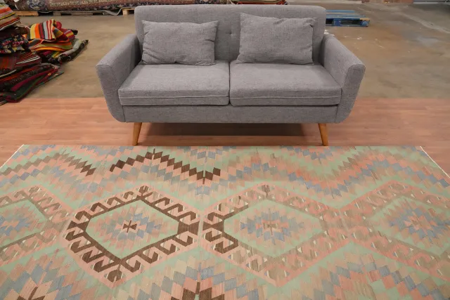 https://image-static-obj.rugsource.com/small/159865_3096673_a8df3733.jpeg