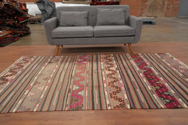 https://image-static-obj.rugsource.com/small/159901_3097044_c274eb7f.jpeg