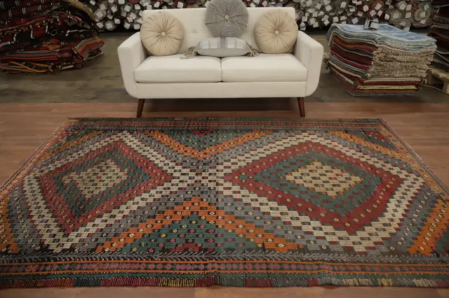 https://image-static-obj.rugsource.com/small/160059_3099652_fa23bb25.jpeg