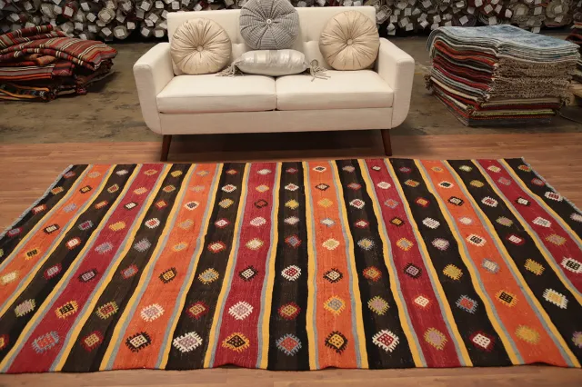 https://image-static-obj.rugsource.com/small/160061_3098817_cd5f6ac6.jpeg