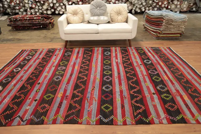 https://image-static-obj.rugsource.com/small/160265_3103940_b5e6a835.jpeg