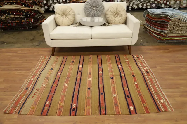 https://image-static-obj.rugsource.com/small/160349_3105352_cc1ee84a.jpeg