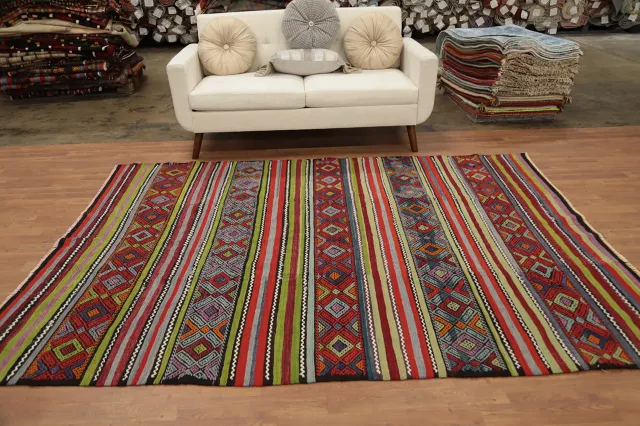 https://image-static-obj.rugsource.com/small/160419_3106395_4a5e9c3c.jpeg