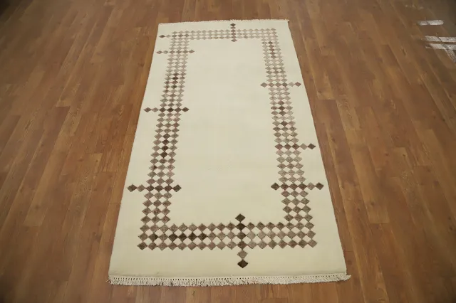 https://image-static-obj.rugsource.com/small/160710_3109724_c48ab50e.jpeg