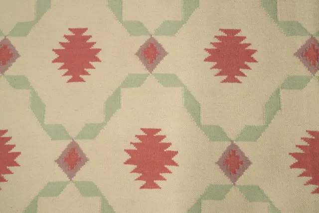 https://image-static-obj.rugsource.com/small/160757_3111574_d03c57b1.jpeg