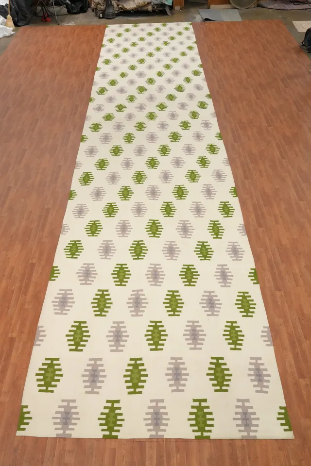 https://image-static-obj.rugsource.com/small/160760_3111604_619a652e.jpeg