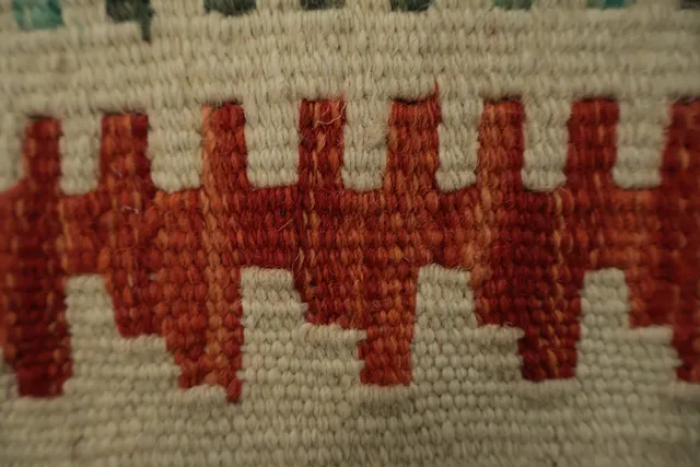 https://image-static-obj.rugsource.com/small/163218_3183501_ca765e02.jpeg