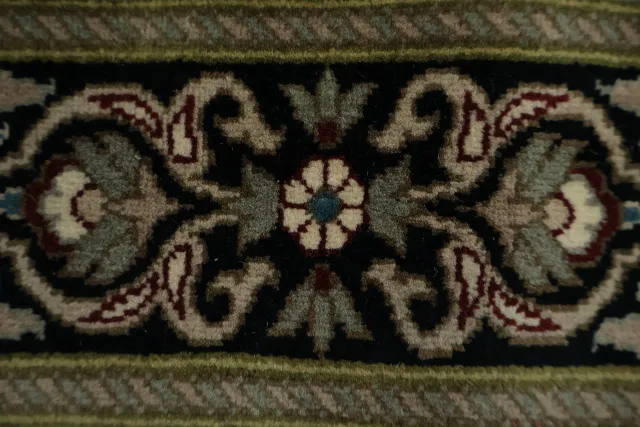 https://image-static-obj.rugsource.com/small/163252_3183579_2073c4ff.jpeg