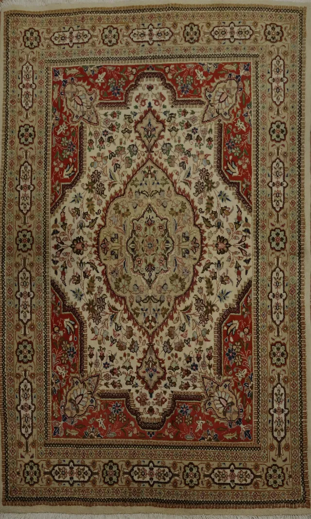 https://image-static-obj.rugsource.com/small/163279_3183754_555559f6.jpeg