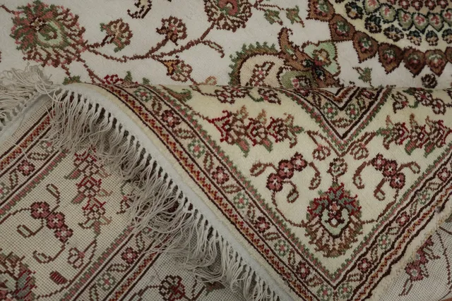 https://image-static-obj.rugsource.com/small/163299_3184192_e10e8179.jpeg
