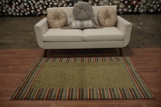 https://image-static-obj.rugsource.com/small/163393_3185740_c2503eb8.jpeg