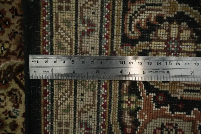 https://image-static-obj.rugsource.com/small/163430_3186340_0d045241.jpeg