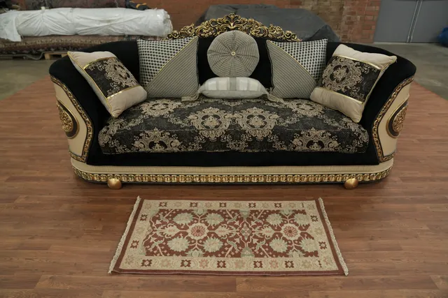 https://image-static-obj.rugsource.com/small/163577_3229316_640c602a.jpeg