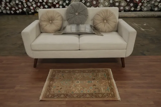 https://image-static-obj.rugsource.com/small/163641_3192650_574a8bb4.jpeg