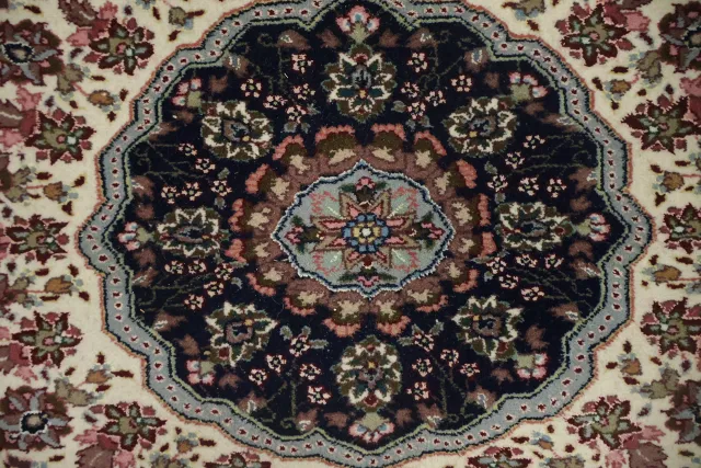 https://image-static-obj.rugsource.com/small/164358_3203583_f1456fc8.jpeg